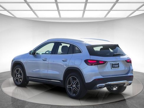 New 2026 Mercedes-Benz GLA 250 4MATIC image 2