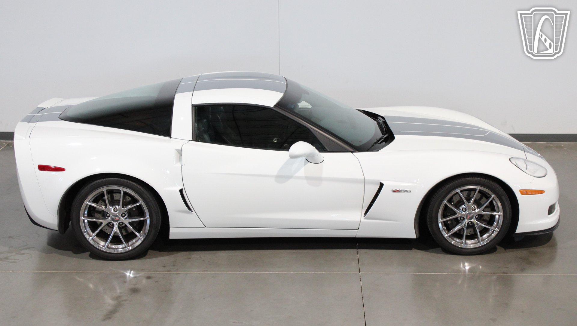 Used 2013 Chevrolet Corvette Z06 w/ 3LZ Preferred Equipment Group RWD image 14