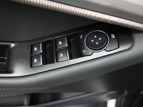 Used 2025 Ford Explorer Active image 18