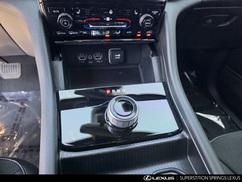 Used 2025 Jeep Grand Cherokee Altitude AWD/4WD image 19