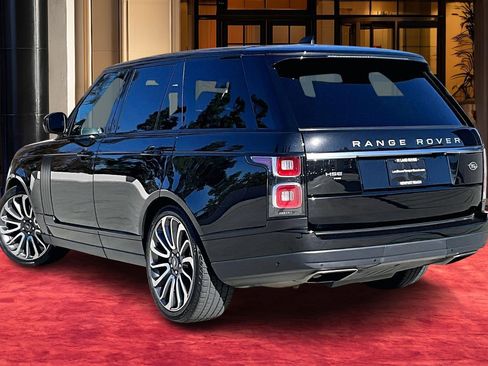 Used 2020 Land Rover Range Rover HSE image 9