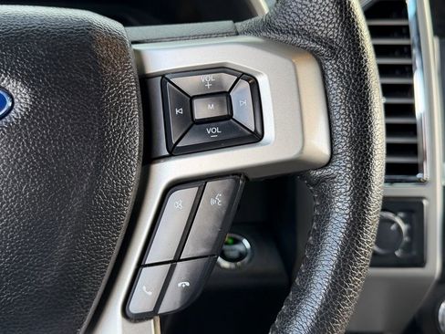 Used 2015 Ford F150 Lariat w/ Equipment Group 502A Luxury AWD/4WD image 25