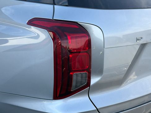 Used 2022 Hyundai Palisade SEL w/ Premium Package FWD image 14
