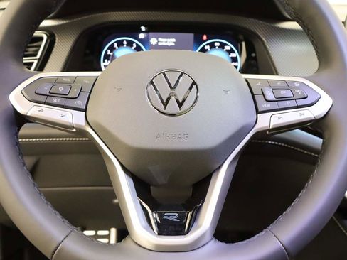 New 2026 Volkswagen Atlas Cross Sport SEL R-Line image 11