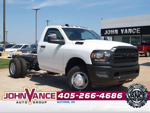Used 2024 RAM 3500 Tradesman image 1