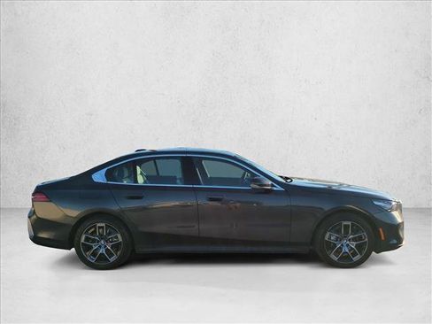 Certified 2026 BMW 540i xDrive AWD/4WD image 4