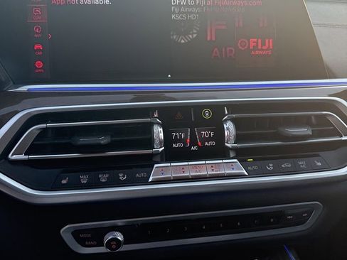 Used 2020 BMW X7 xDrive40i w/ M Sport Package image 11