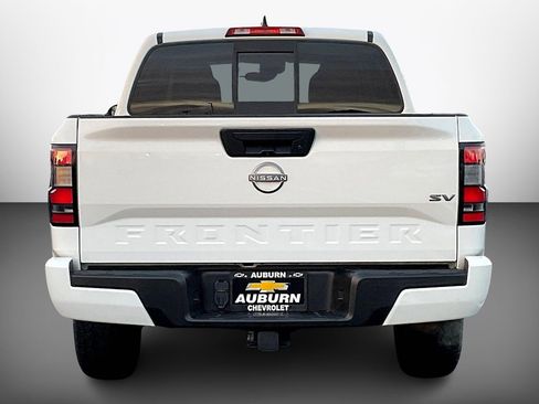 Used 2022 Nissan Frontier SV image 4