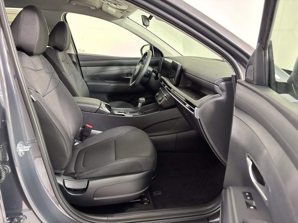 New 2026 Hyundai Tucson SE FWD image 12