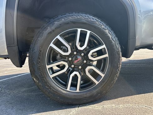 Used 2025 GMC Sierra 1500 AT4 w/ AT4 Premium Package image 18