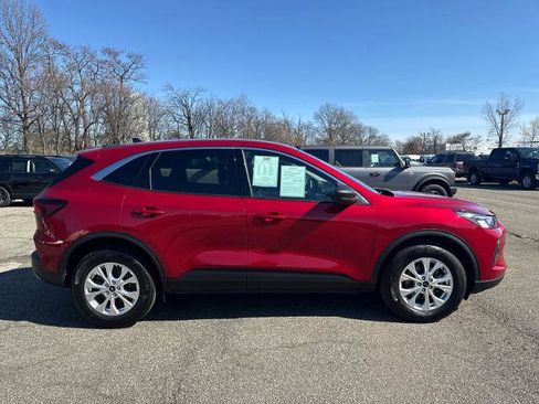 Certified 2023 Ford Escape Active AWD/4WD image 4