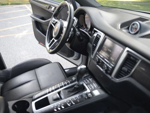 Used 2015 Porsche Macan S AWD/4WD image 79