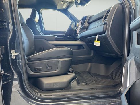 New 2026 RAM 2500 Laramie w/ Night Edition AWD/4WD image 35