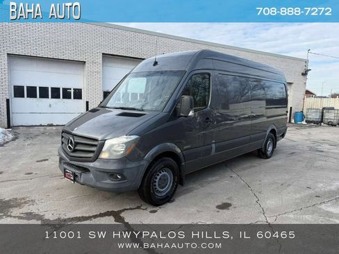 Used 2014 Mercedes-Benz Sprinter 2500 image 1