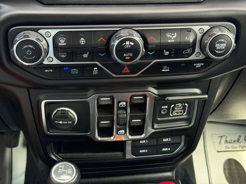 Used 2021 Jeep Wrangler Unlimited Sahara w/ Dual Top Group image 31