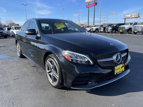 Used 2020 Mercedes-Benz C 300 4MATIC Sedan image 2