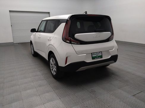 Used 2025 Kia Soul LX image 5
