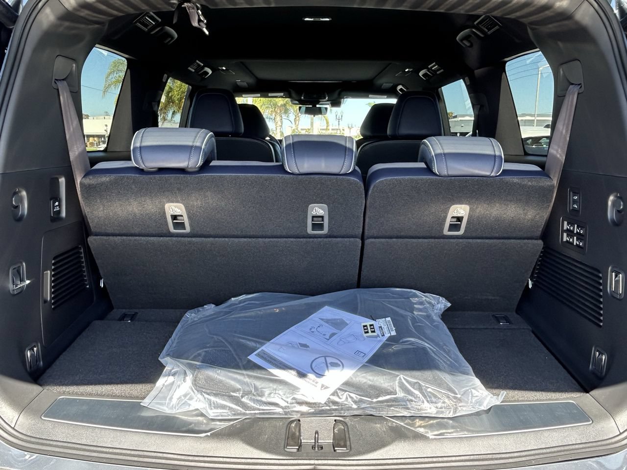 New 2027 INFINITI QX80 Sensory w/ Sport Exterior Package AWD/4WD image 14