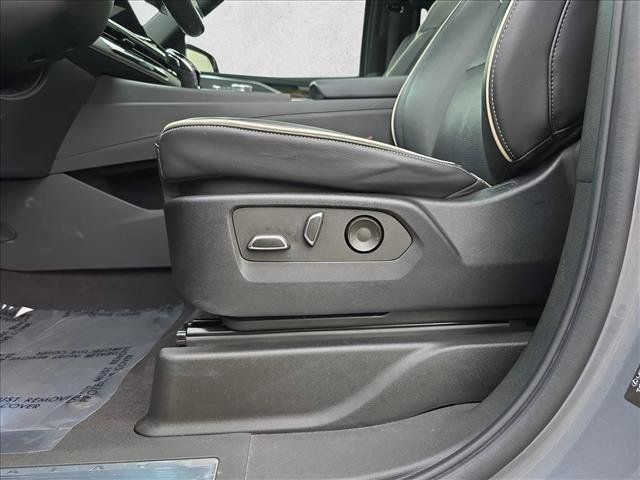 Used 2022 Cadillac Escalade Sport AWD/4WD image 28