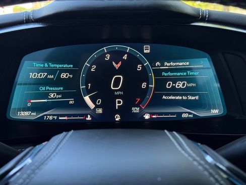 Used 2023 Chevrolet Corvette Stingray Premium Cpe w/ Z51 Performance Package RWD image 32