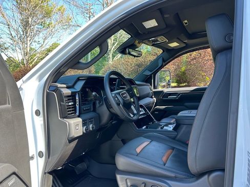Certified 2025 GMC Sierra 2500 AT4 w/ AT4 Premium Plus Package AWD/4WD image 45