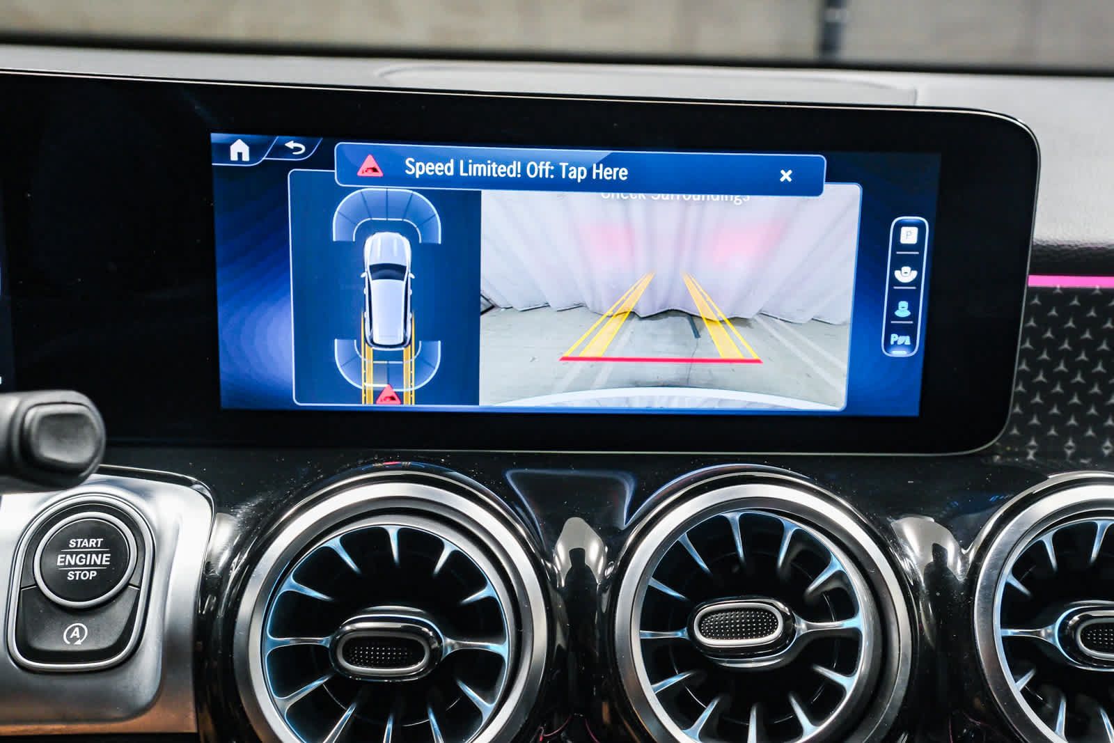 Used 2024 Mercedes-Benz GLB 250 image 30