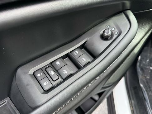 Certified 2023 Jeep Grand Cherokee Altitude image 12