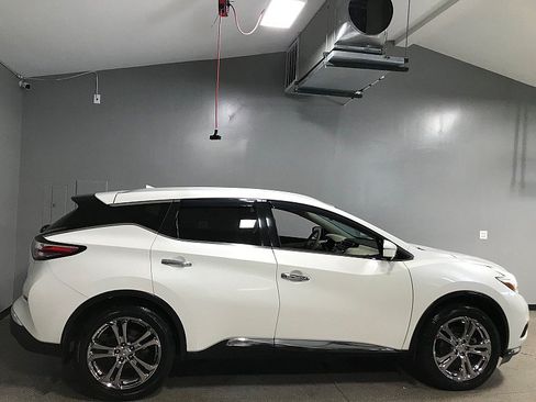 Used 2015 Nissan Murano Platinum w/ Platinum Technology Package FWD image 2