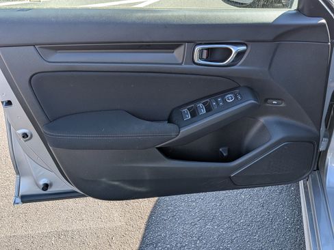 Used 2025 Honda Civic Sport image 11