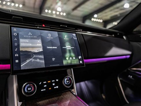 Used 2023 Land Rover Range Rover SE image 22