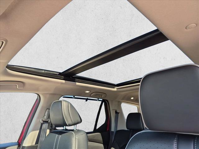 Used 2025 Honda Pilot Elite image 16