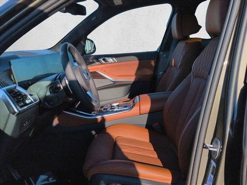 New 2026 BMW X5 xDrive50e image 4