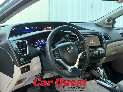 Used 2014 Honda Civic Hybrid Sedan image 10