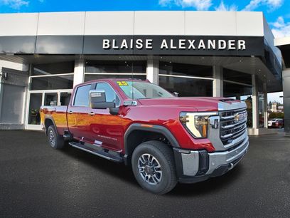 New 2025 GMC Sierra 3500 SLT w/ SLT Premium Package
