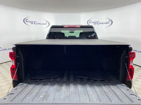 Used 2023 Chevrolet Silverado 1500 Custom image 23