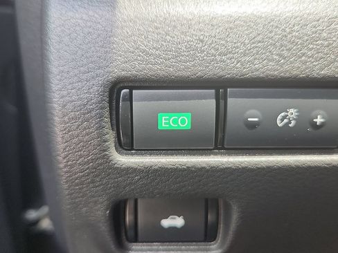 Used 2024 Nissan Sentra S FWD image 17
