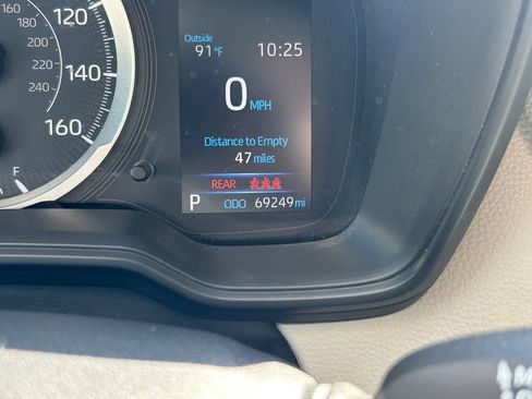 Used 2020 Toyota Corolla LE FWD image 29