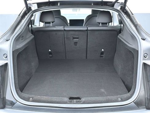 Used 2026 Tesla Model Y Long Range RWD image 15