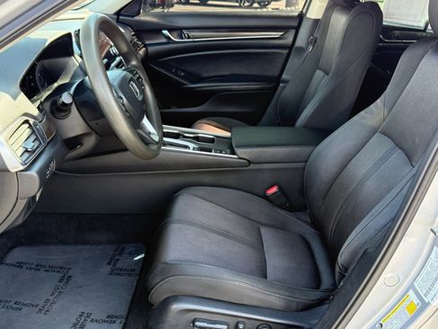 Used 2020 Honda Accord EX image 19