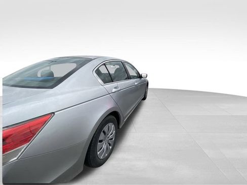 Used 2010 Honda Accord LX image 10
