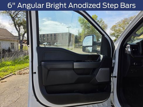 Used 2025 Ford F250 Lariat w/ Chrome Package image 25