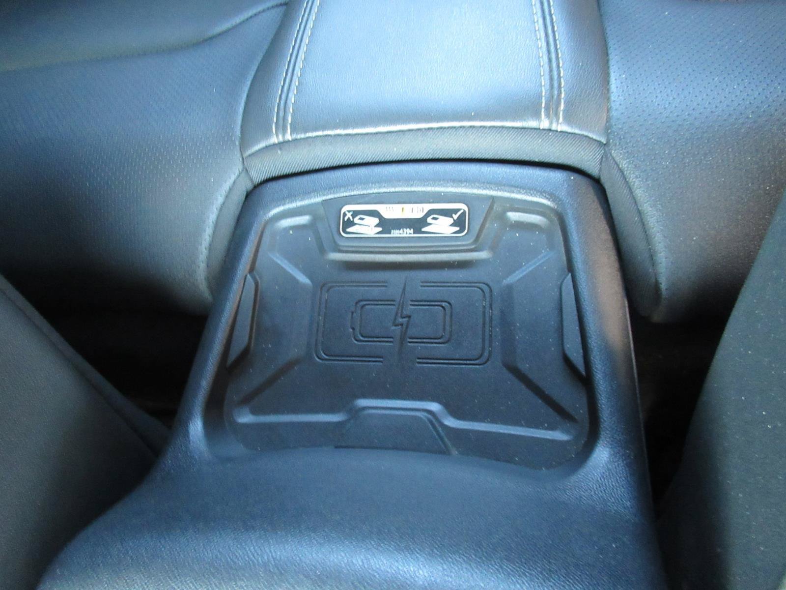 Used 2017 Chevrolet Camaro LT RWD image 14