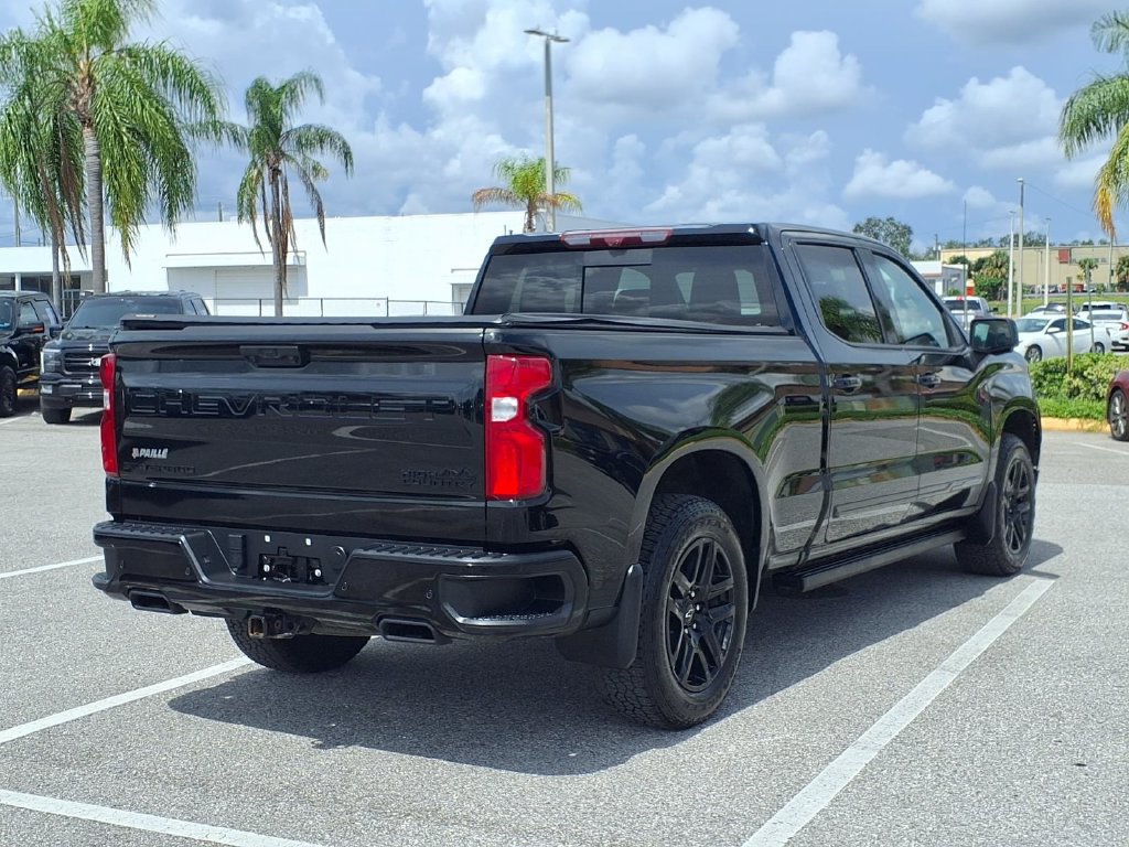 Used 2024 Chevrolet Silverado 1500 High Country w/ Technology Package AWD/4WD image 7