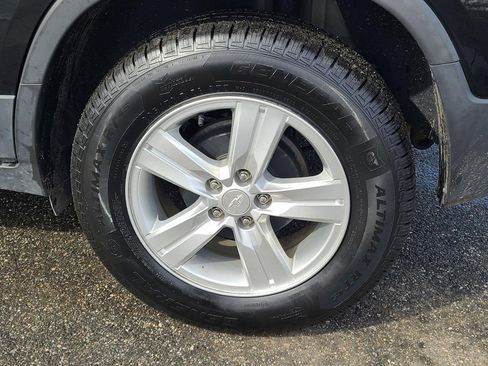 Used 2020 Chevrolet Trax LS w/ Tint and Cruise Package image 31