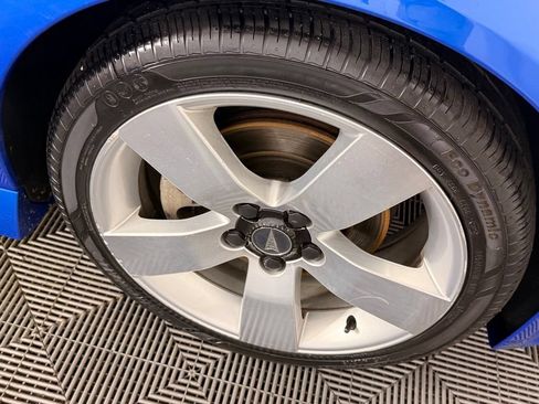 Used 2009 Pontiac G8 GT w/ Premium Package RWD image 13