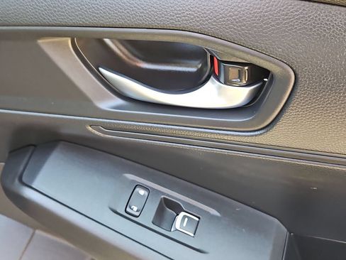 Used 2025 Honda Accord LX image 34
