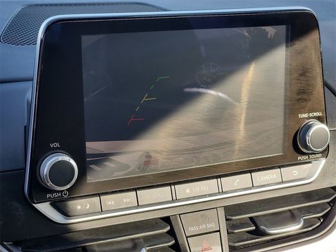 Used 2023 Nissan Altima 2.5 SR image 17