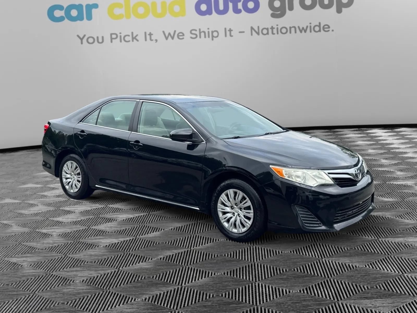 Used 2012 Toyota Camry LE FWD image 7