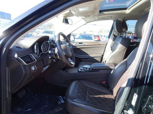 Used 2019 Mercedes-Benz GLS 550 4MATIC image 9