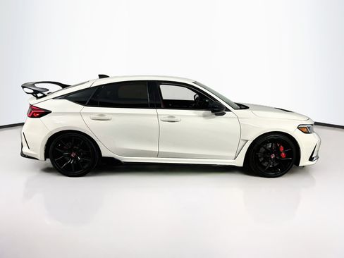 Used 2025 Honda Civic Type R image 4